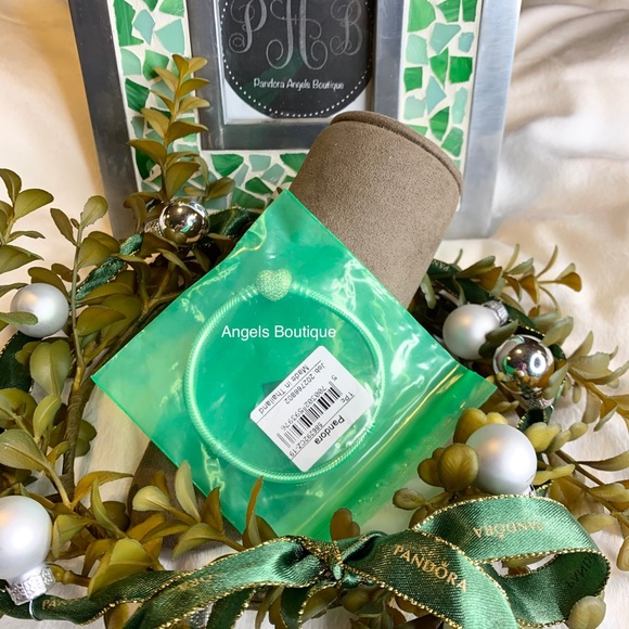 New Pandora Moments Rose Gold Pave’ Heart Clasp - Picture 4 of 7